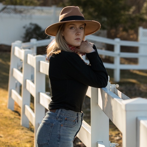 Tan Rimmed Cowboy-Style Hat - Picture 1 of 4